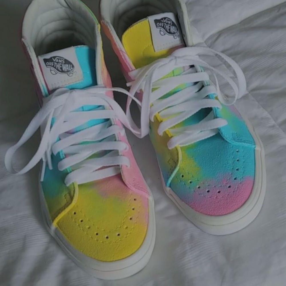 NWT CUSTOM WHITE NIKE SKATE SHOES